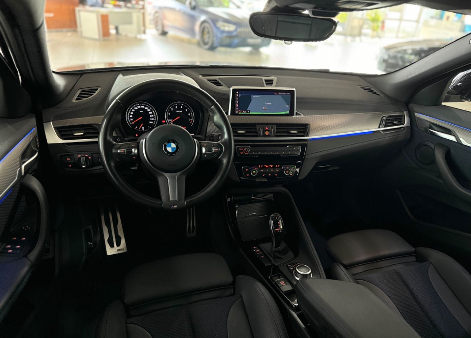 Fahrzeugabbildung BMW X2 sD20i MSport Kamera DAB AHK Alarm HiFi 19Zoll