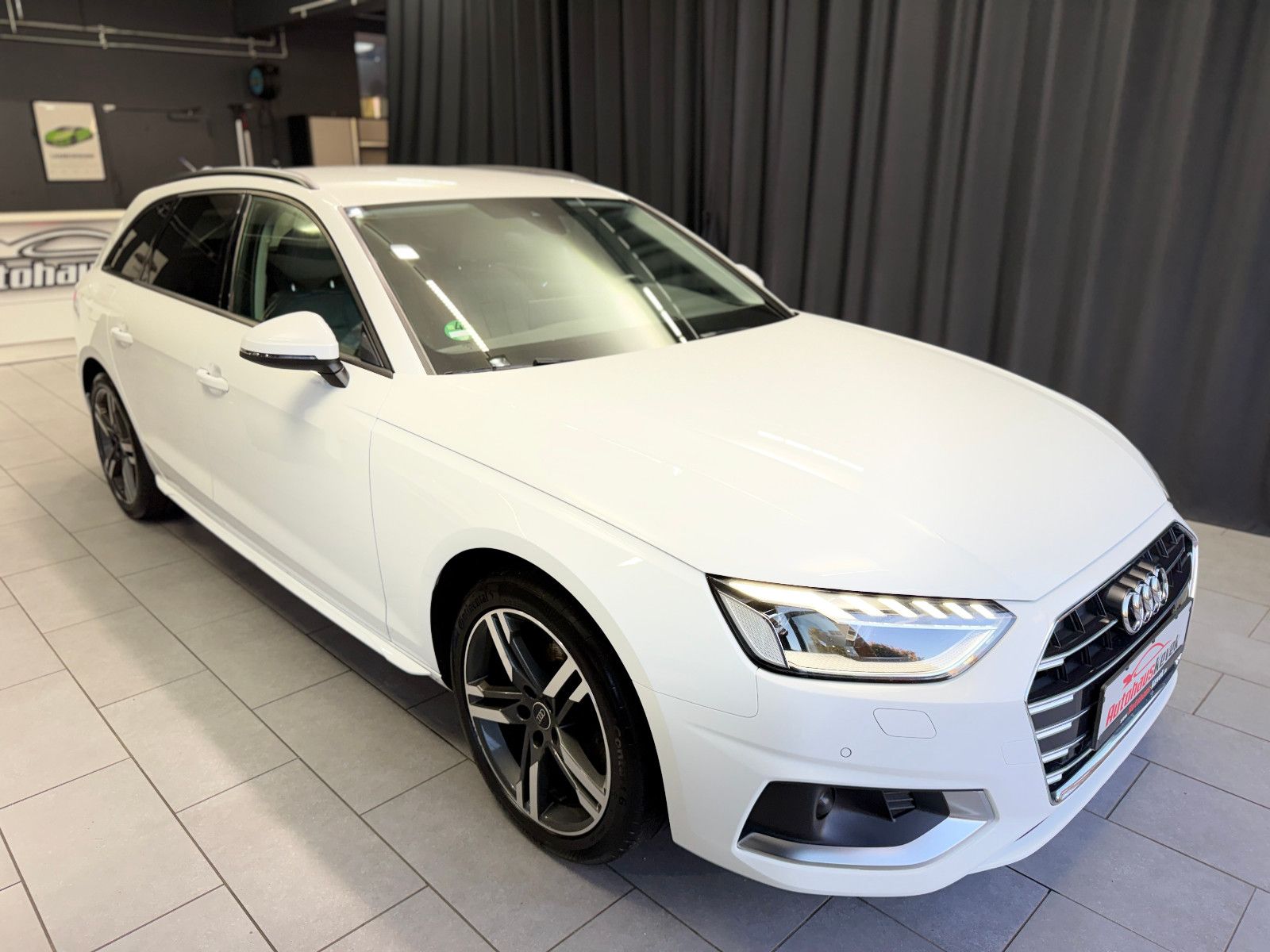 Fahrzeugabbildung Audi A4 Avant 35 TDI advanced|MATRIX|LCI|RF-KAMERA