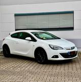 Opel Astra Tüv neu 2te Hand - Opel Astra mit Diesel-Antrieb: Sportwagen