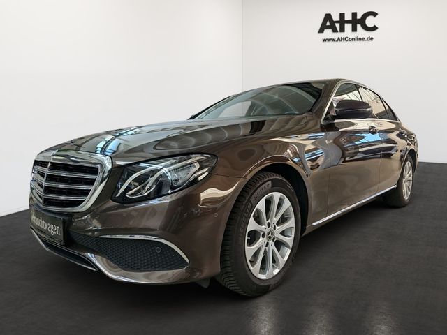 Mercedes-Benz E 250 LUXURY AHK Comand Kamera LED