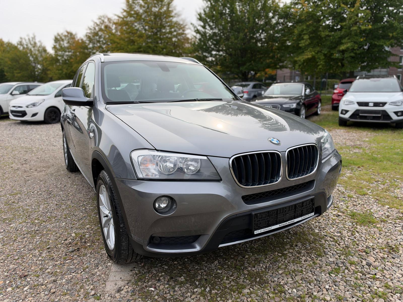 BMW X3 xDrive 20 d Automatik LEDER* PANO*