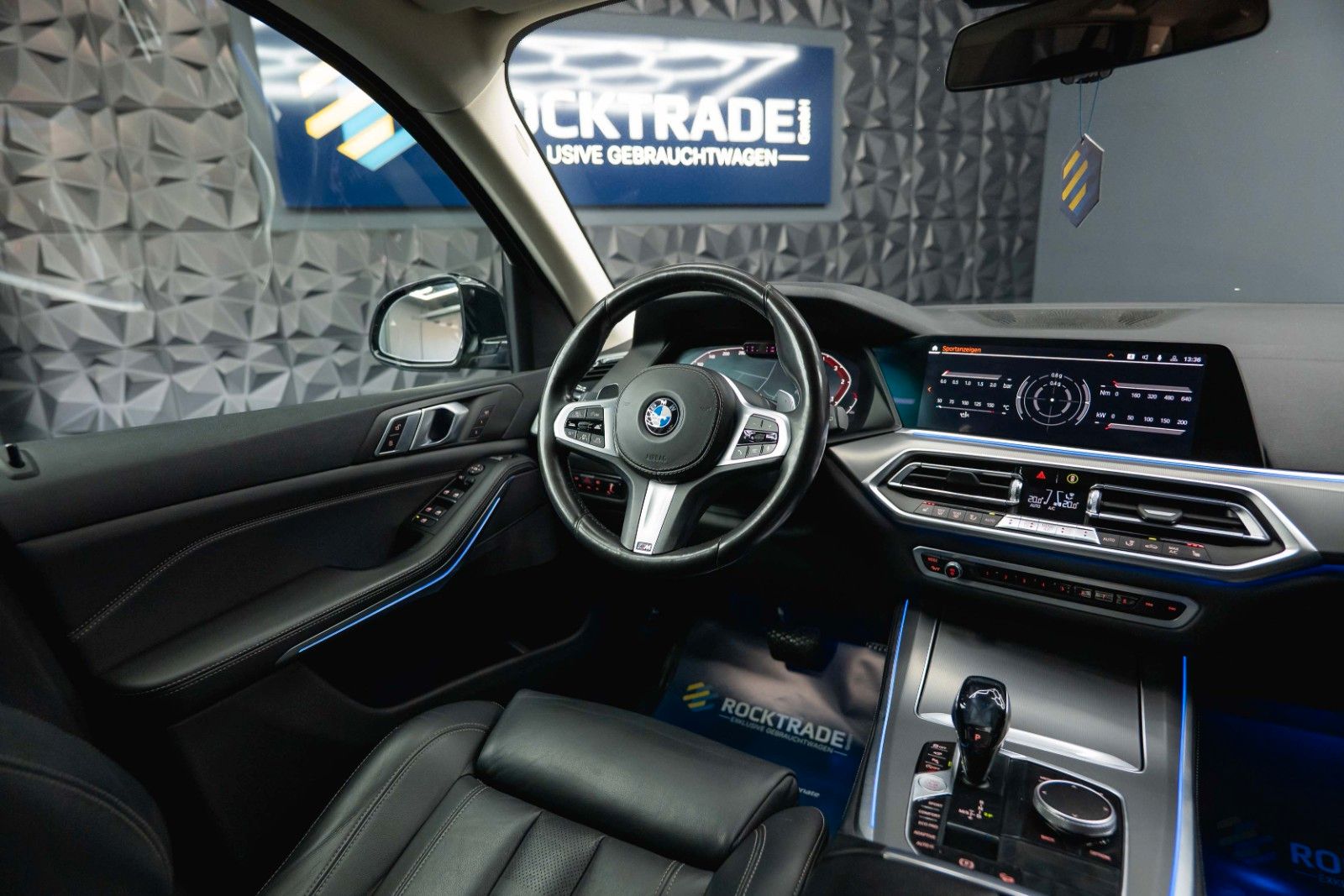 Fahrzeugabbildung BMW X5 xDrive 30d Sport Shadow | ACC | LED | Live CP