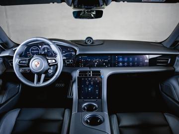صورة مصغرة 16 لـ 2026 Porsche TAYCAN