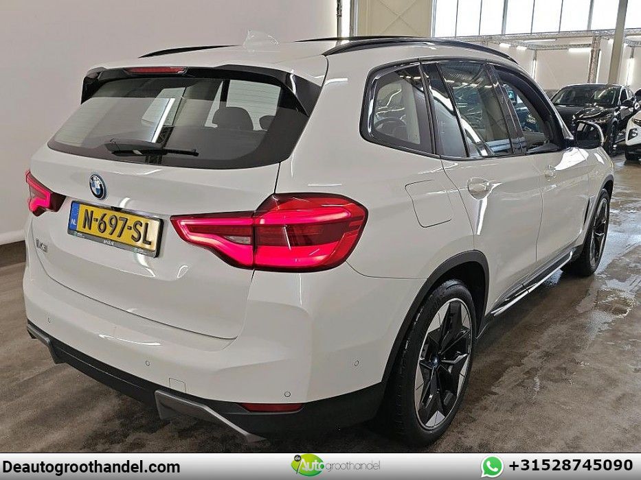 BMW iX3 High Executive 80 kWh Pano imagem 2