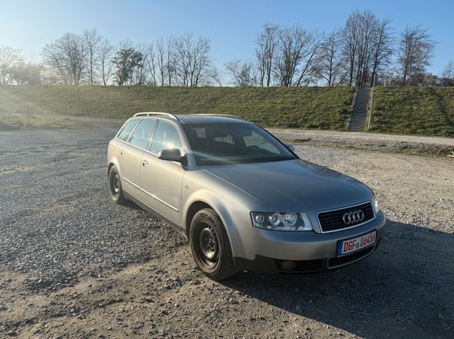 Audi A4 Avant 2.0 Ahk Shz Pdc Tüv 08/2025