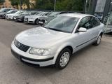 Volkswagen Passat 2,3 VR5 Highline *Unikat*5-Zylinder*SHG* - Volkswagen Passat mit Benzin-Antrieb: Allradantrieb