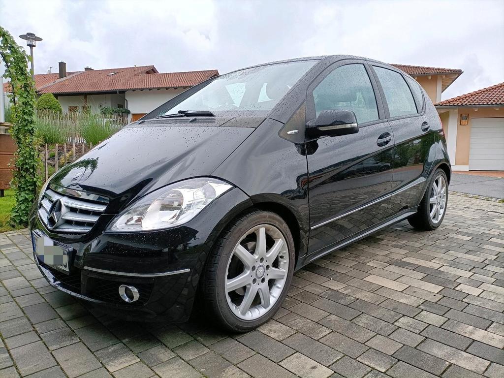 Mercedes-Benz A 200