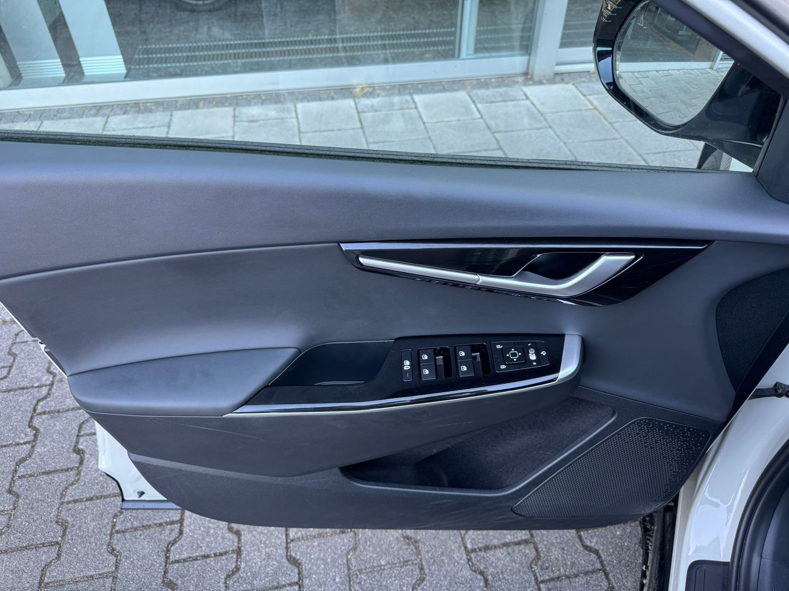 Fahrzeugabbildung Kia EV6 2WD WERKSGAR+NAVI+LED+SHZ+KAMERA+ACC+19"