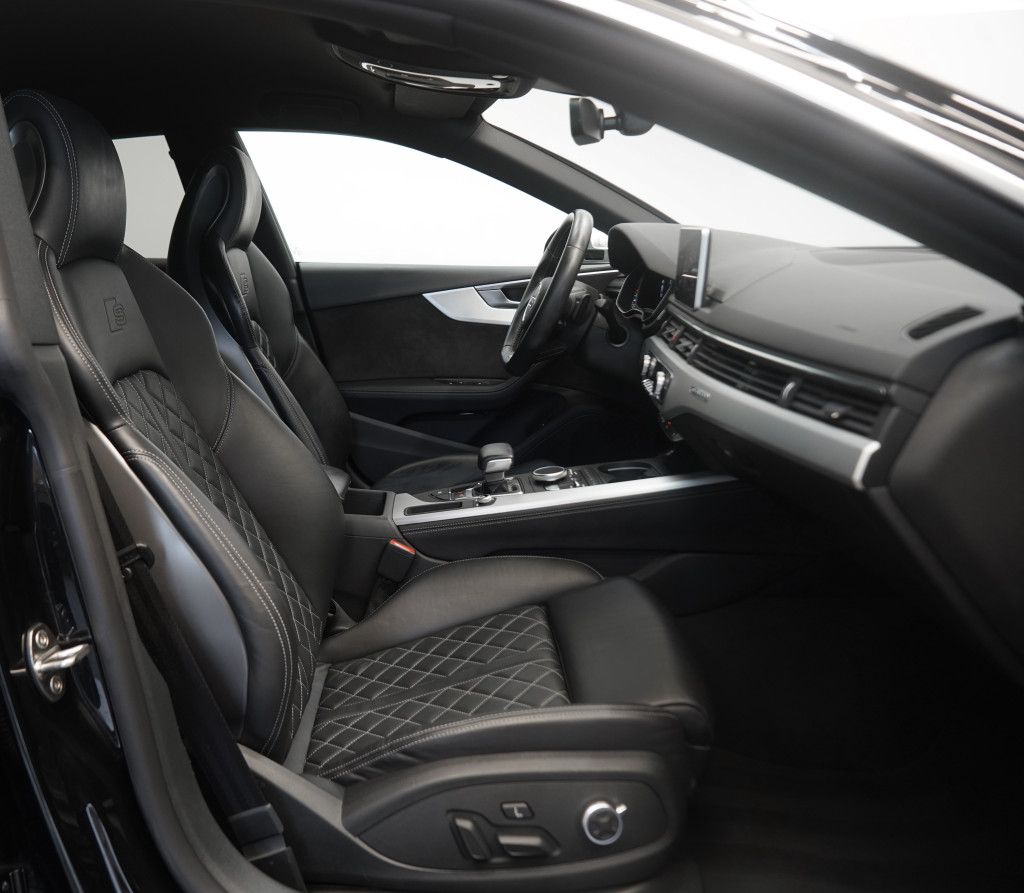 Audi S5