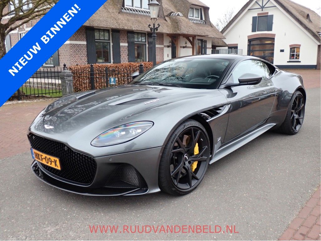Aston Martin DBS