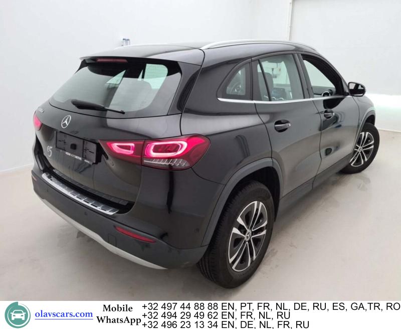 Mercedes-Benz GLA 180 d Aut. LED Widescreen CarPlay Navi 1/2  imagem 3