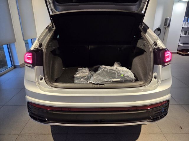 Taigo R-Line 1.5 TSI DSG MATRIX BLACK APP ACC KA