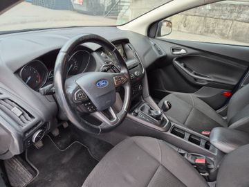 Ford Focus - 10