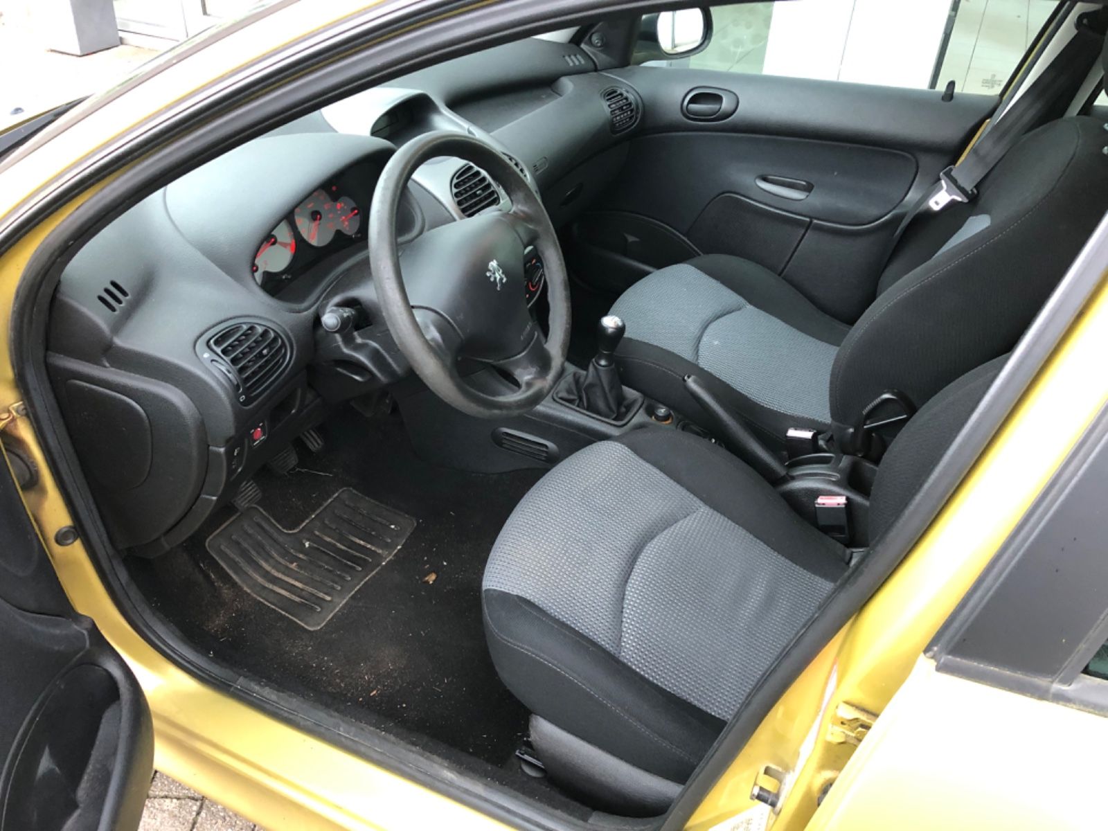 Fahrzeugabbildung Peugeot 206 Grand Filou Cool *EXPORT