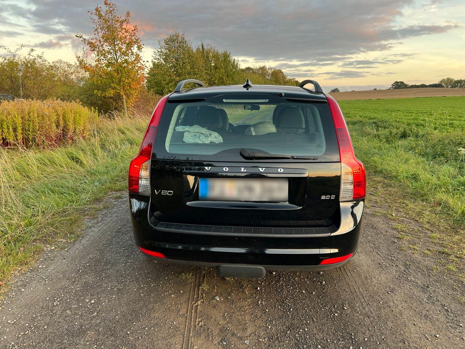 Volvo V50 2011 — photo 6