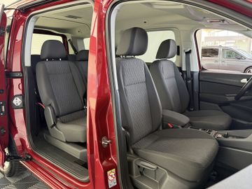 Volkswagen Caddy Maxi 2.0TDI DSG NAVI ACC KAMERA AHK 5J