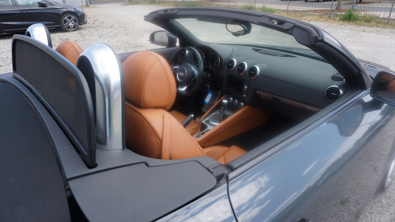 Fahrzeugabbildung Audi TT Roadster 2.0 TFSI quattro,Leder,Navi,Xenon,SH