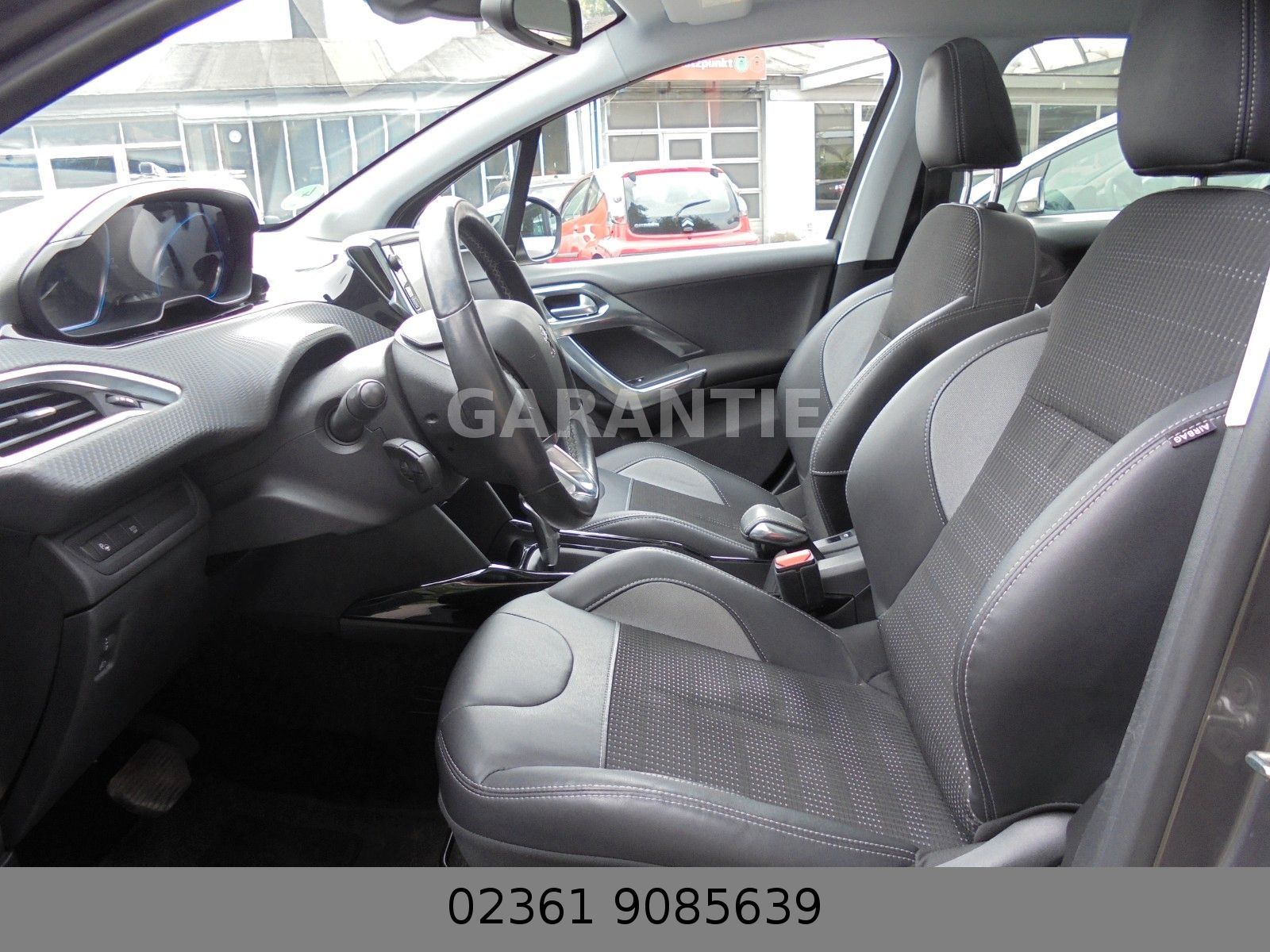 Fahrzeugabbildung Peugeot 2008 Allure Automatik/Panorama/Parktronik/