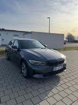 BMW 330e Advantage Automatik Advantage