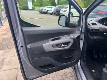 Fahrzeugabbildung Peugeot Rifter Active L1 CarPlay Klima PDC 1 Hand uvm