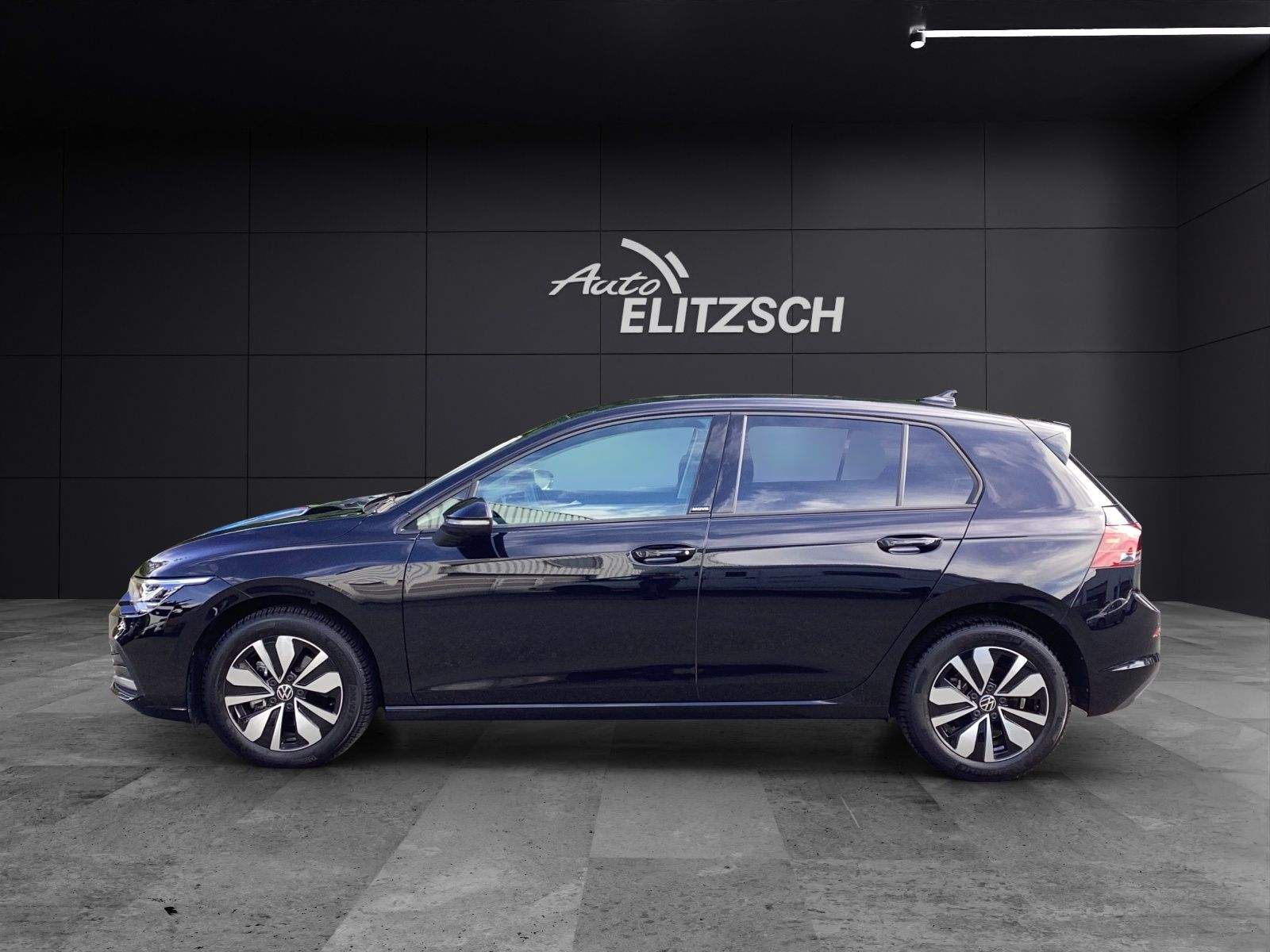 Fahrzeugabbildung Volkswagen Golf VIII TDI DSG AHK RFK AppCon Keyless ACC SH