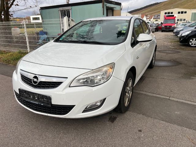 Opel Astra J Lim. 5-trg. Edition