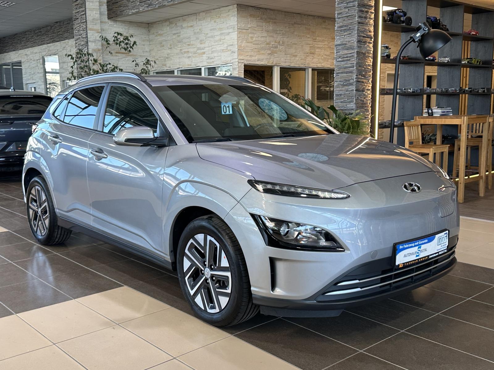 Hyundai KONA Kona Edition 30+ R.Cam Navi Krell SHZ LED ACC