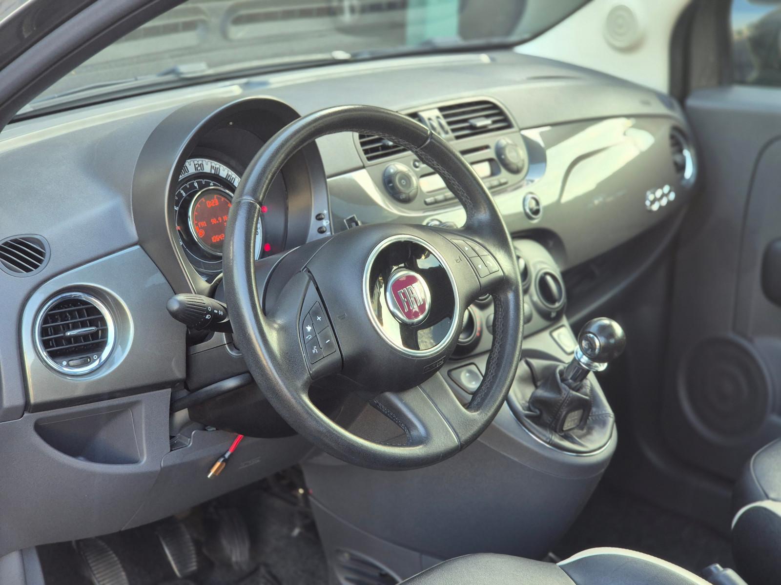 Fiat 500 0.9 8V TwinAir Turbo/ Klima/ PDC/ Schiebdach