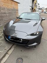 Mazda MX-5 RF 2.0 SKYACTIV-G 184 Drive Sports-Line... - Mazda MX-5: Sports Line