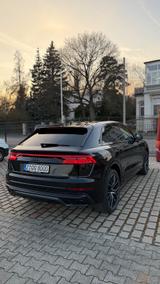 Audi Q8 55 TFSI QUATTRO S-LINE  - gebrauchte Audi Q8 aus dem Jahr 2021