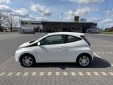 Toyota Aygo (X) 1,0-l-VVT-i x-play touch x-play touch - gebrauchte Toyota Aygo (X) aus dem Jahr 2015