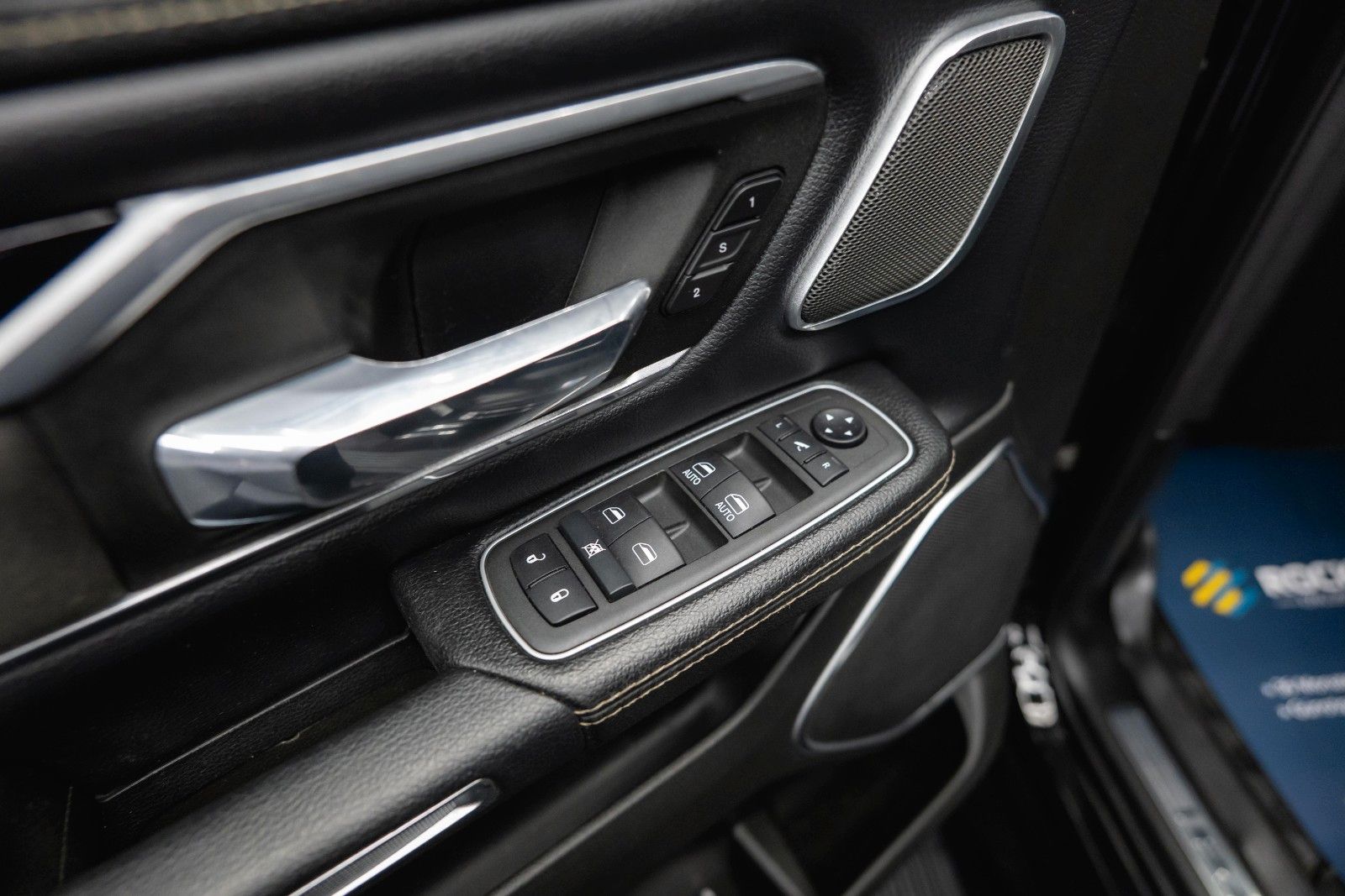Fahrzeugabbildung Dodge RAM 5.7 V8 HEMI 4x4 LARAMIE RamBox Airmatic 19%