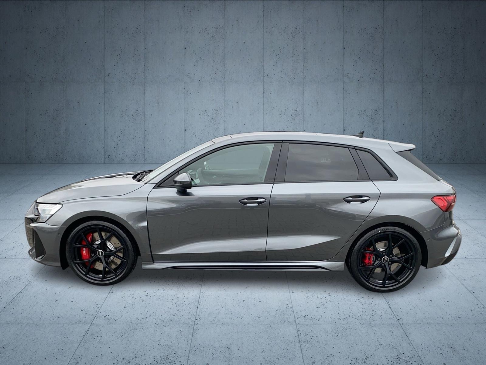 Audi RS 3 Sportback S tr. PANO HUD RS-Abgas Matrix