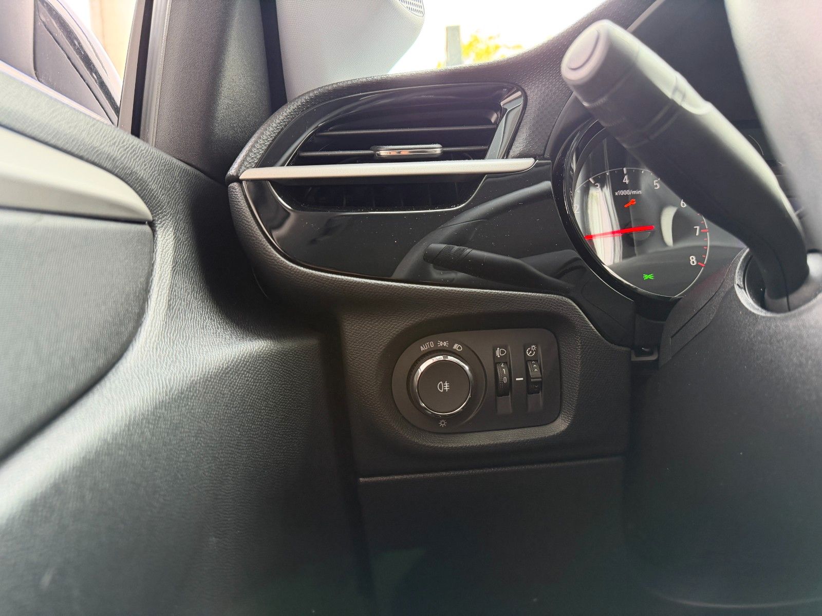 Fahrzeugabbildung Opel Corsa F Edition 100PS PDC/Tempomat!