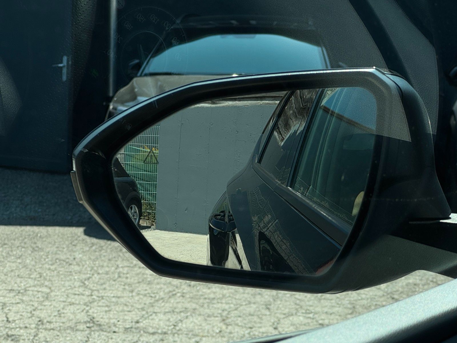 Fahrzeugabbildung Hyundai Tucson 1.6 T-GDI N Line PHEV 4WD PANO KRELL CAM