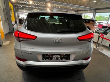 Bild 4 Hyundai Tucson blue Classic 2WD - RFK | Navi | SHZ