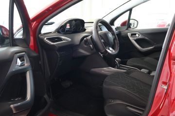Peugeot 2008 Active Automatik Kamera Klimaautomatik
