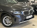 BMW X3 xDrive 20i Aut/AHK/Park&DrivAs/SportSitz/HiFi - BMW X3: 20i