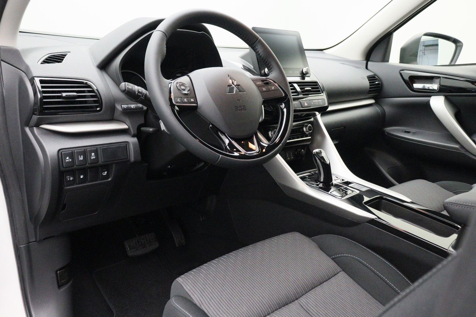 Fahrzeugabbildung Mitsubishi Eclipse Cross Plug-in Hybrid 2.4 Basis 4WD