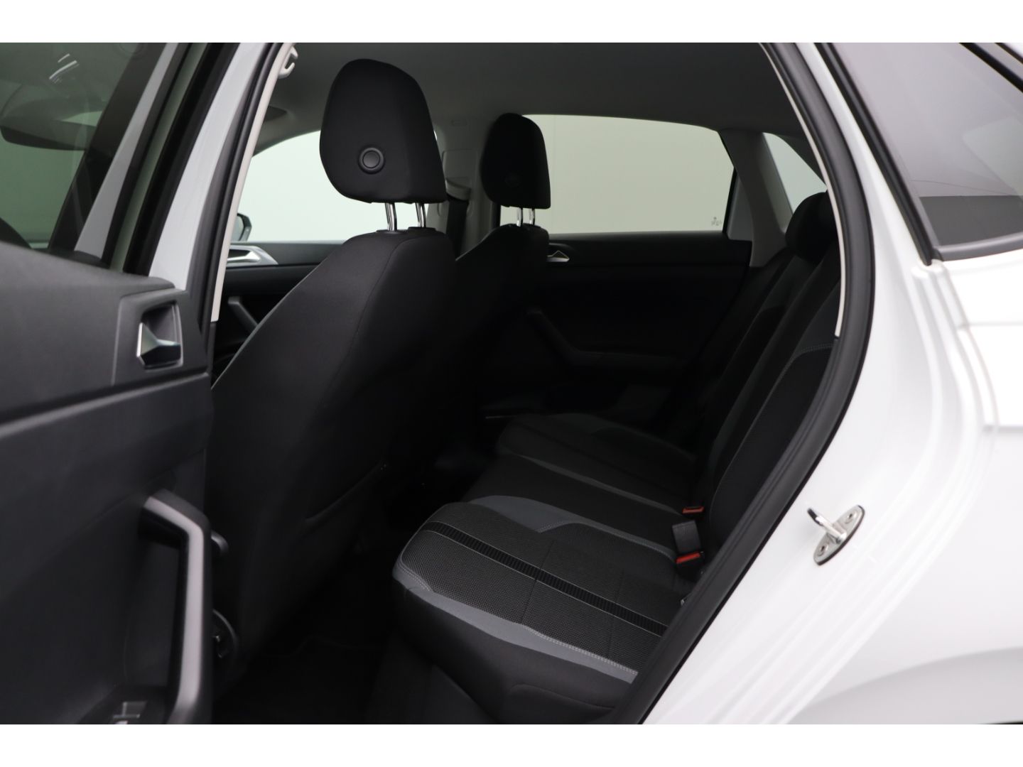 Fahrzeugabbildung Volkswagen Polo VI Style ACC Digi Cockpit LED Apple Carplay