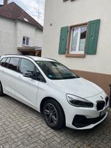 BMW 218 Gran Tourer 218d xDrive M Sport  - weiße BMW 218 Gran Tourer