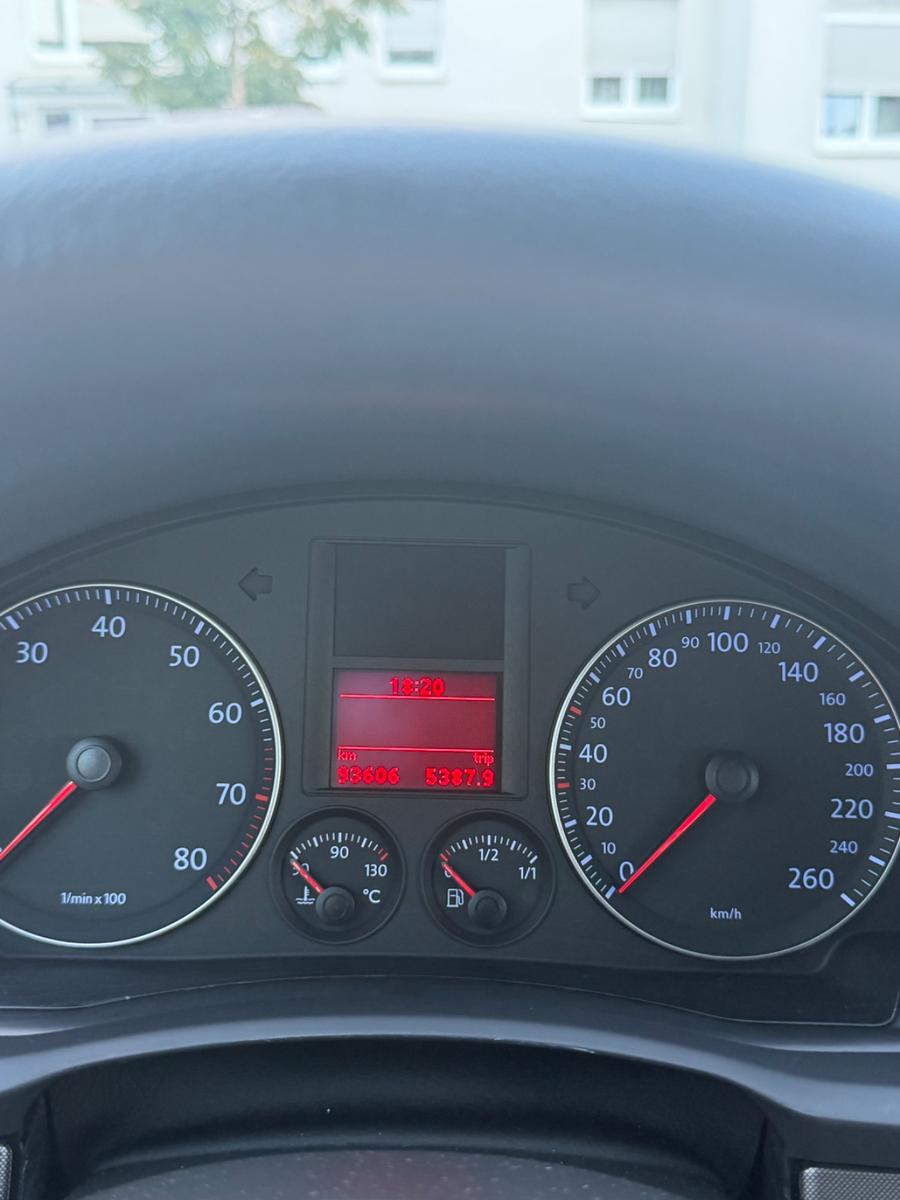 Volkswagen Golf 2004 — photo 14