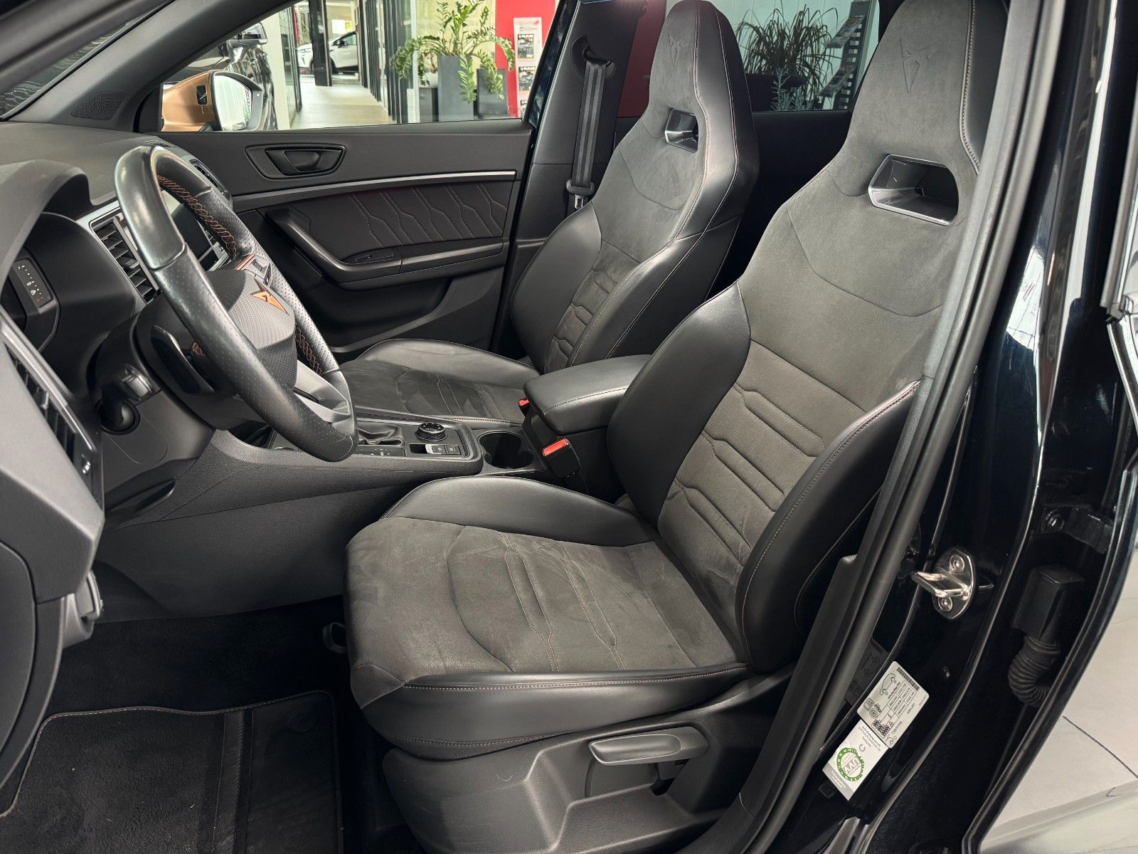 Fahrzeugabbildung CUPRA Ateca 2.0 TSI 4Drive  "CarGarantie bis 07/2029"