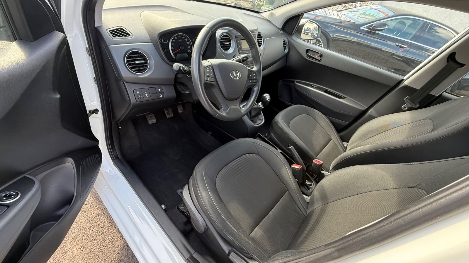 Fahrzeugabbildung Hyundai i10 Trend
