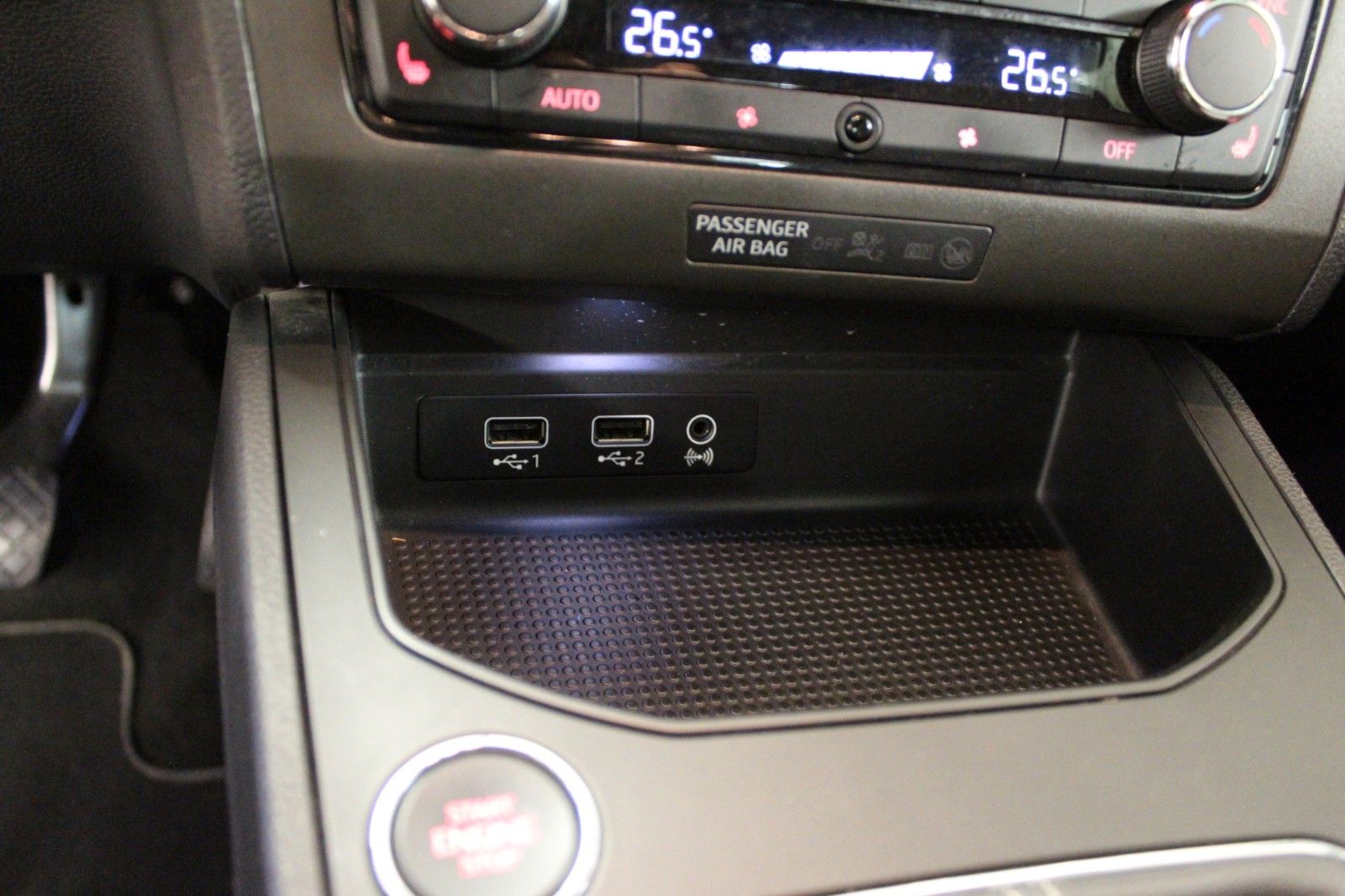 Fahrzeugabbildung SEAT Ibiza 1.0 TSI Excelence *Winter & Sicht Paket