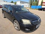 Toyota Avensis Kombi 2.2 D-CAT Executive - Toyota Avensis Gebrauchtwagen in Hamburg