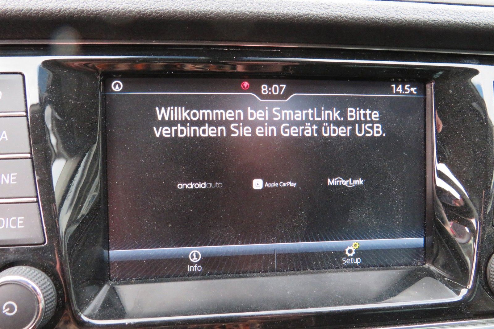 Fahrzeugabbildung SKODA Fabia Ambition DSG PDC NAVI SITZH APP 8-FACH 1.H