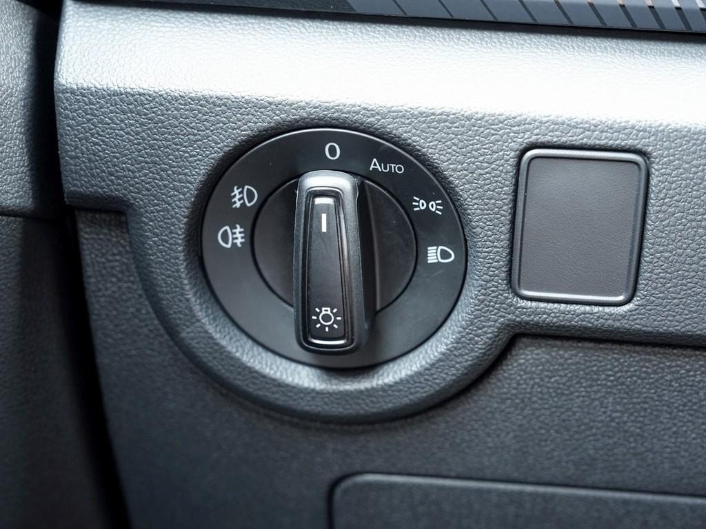 Volkswagen T-Cross 1,0 TSI Style,AHK,LED,Navi,ALU 18" Kamer, миниатюра 18