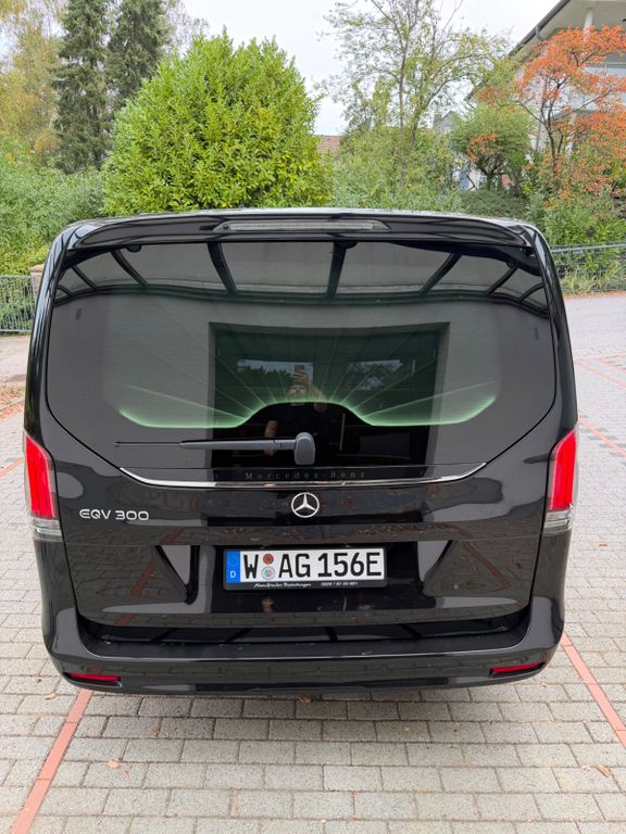 Image of Mercedes-Benz EQV