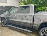 Dodge RAM 1500 Crew Cab Laramie 5,7L Hemi Luftfederung - Dodge RAM: 1500 Crew Cab Laramie